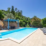 Is Carcuris Apartman