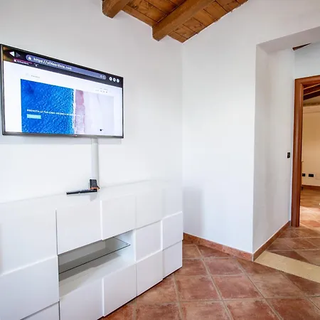 Is Carcuris Daire Cardedu