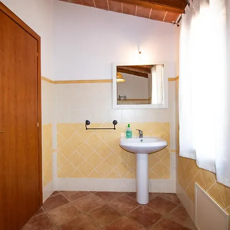 Is Carcuris Apartament *