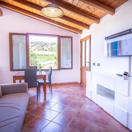 Is Carcuris Apartament *